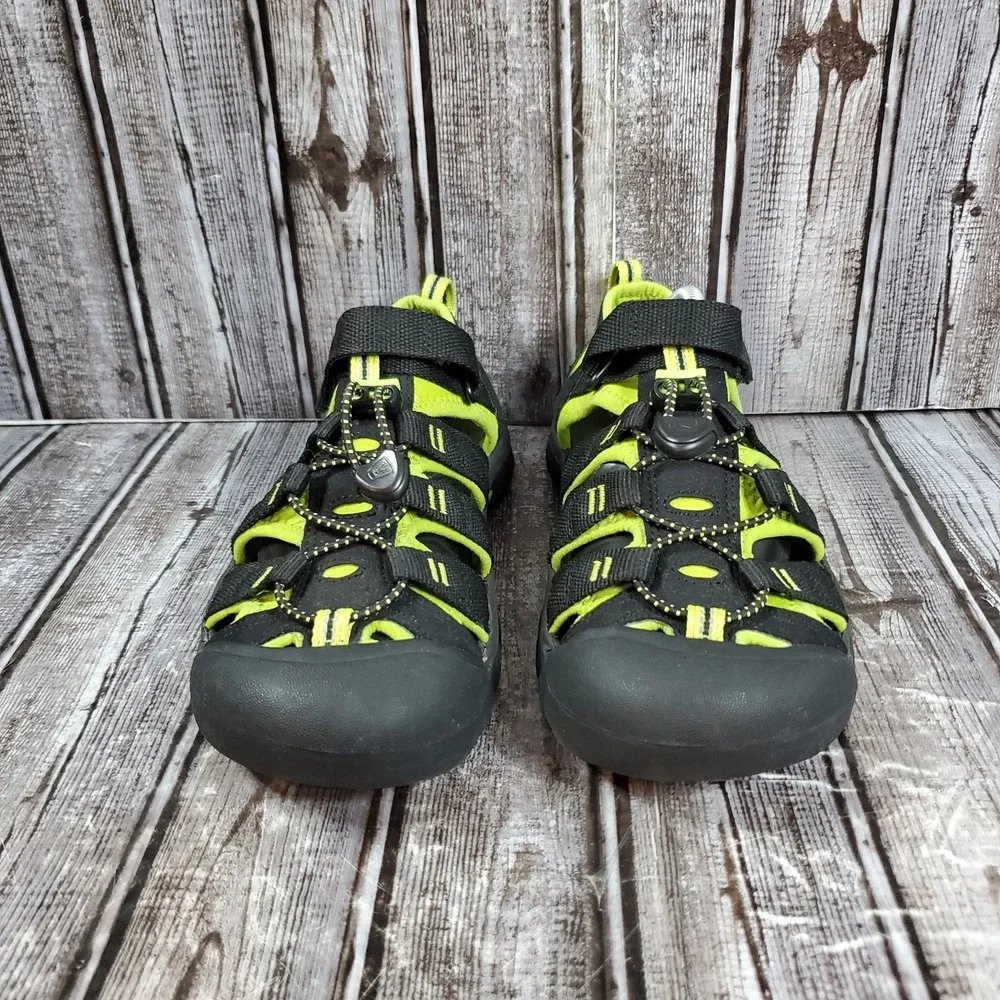 Keen Youth Newport H2 Waterproof Sandals Black Green Hiking Outdoor Trail Size 5